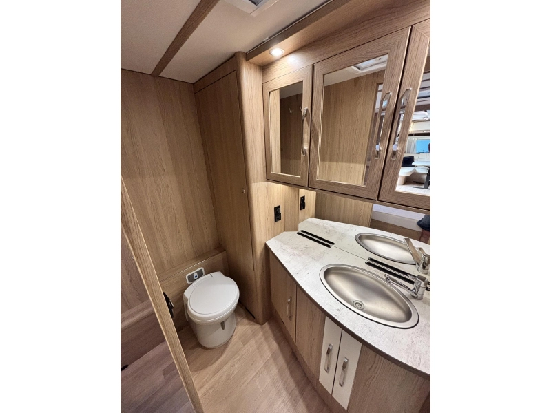 LMC Lord Brillant 690 Mover + Nivelliersystem! Foto: 19