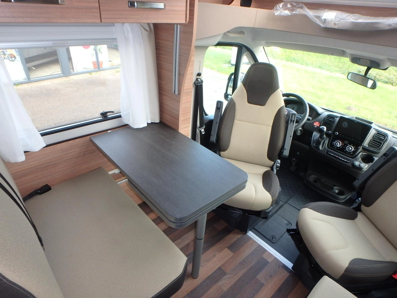 Weinsberg CaraSuite 700 ME foto: 11