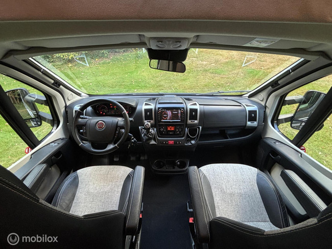 LMC Breezer H737 G Fiat 2.3 150pk Euro 6 | Enkele-bedden | Hefbed | Aparte douche/ wc | XXL Garage | Camera | Fietsendrager | 63dkm foto: 16