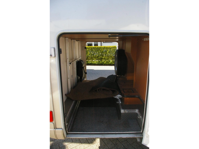 Hymer B klasse 578 Enkele bedden, XXL Garage  foto: 6