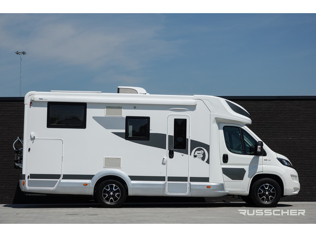 Elnagh T-LOFT 529 140Cv 5-Personas Sistema de nivelaci&oacute;n | Aire acondicionado de techo | Camper con IVA foto: 2