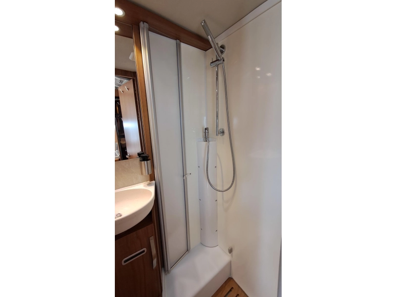 Hymer B 588 Airco / enkel bedden/ E&P  foto: 13