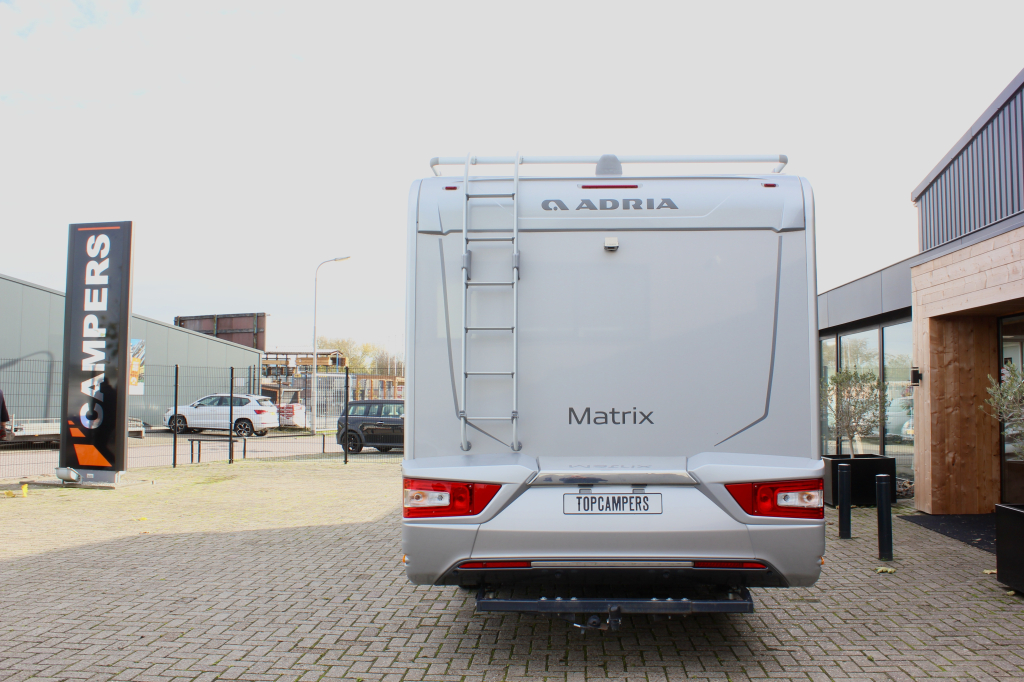 Adria Matrix M670SL foto: 2