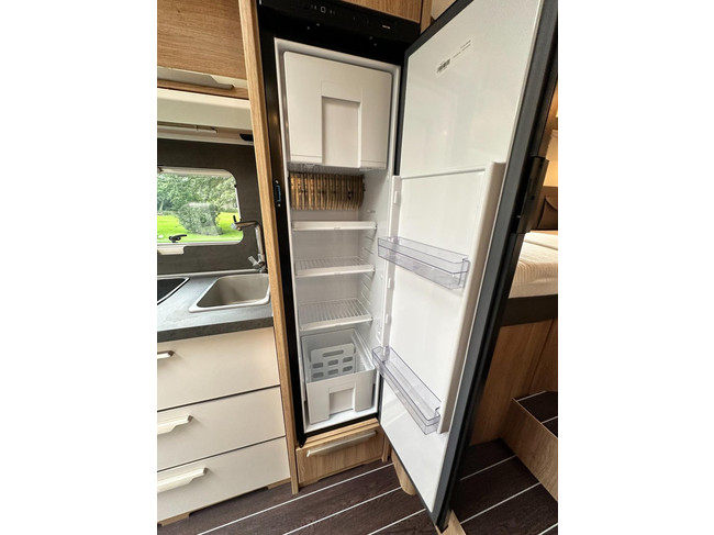 Knaus Sky Ti 650 MEG PLATINUM SELECTION FIAT 140 PS 2022 Foto: 16