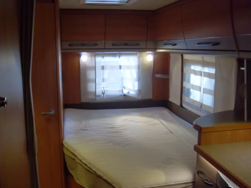 Eriba Nova Winner Edition 465 GL met Mover  foto: 3