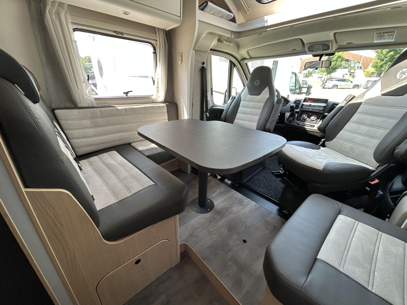 Sunlight T 68 Adventure Edition + Klimaanlage & Hubbett Foto: 7
