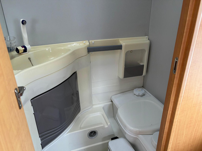 Knaus W01420 Südwind Gold Edition | Caravanmover | Zakluifel | Fietsendrager voor | IN PRIJS VERLAAGD NU €8950 foto: 15