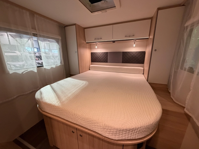 Sunlight T 69 L Queensbed - hefbed  foto: 13