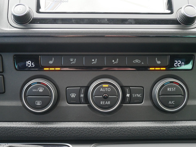Volkswagen T6 Multivan, DSG Automaat, Buscamper met Easy fit Slaaphefdak!! foto: 20