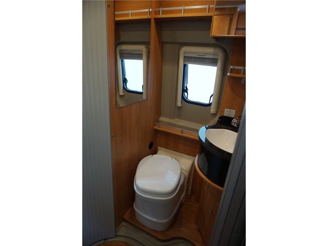 Pössl Roadcruiser 160pk Euro 6 + Enkele bedden/ Busbiker/ Airco/ Maxi/ Grote koelkast/ Garantie! foto: 20
