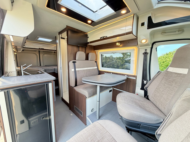 Pössl Summit Prime 640 Automaat / Skyroof / Trekhaak / Schotel TV / Grote NAVI foto: 1