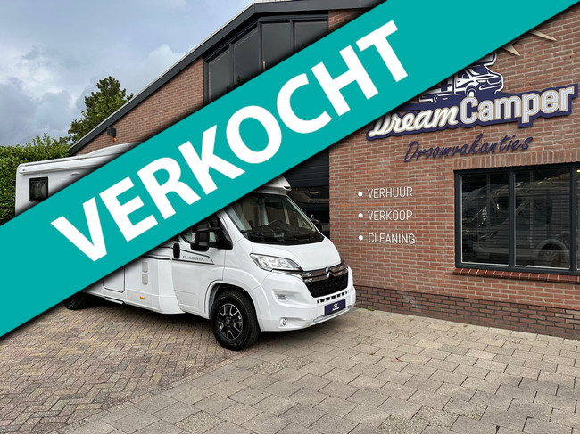 Adria Coral S 670 SLT, medio comedor, banco lateral, 2 sillas giratorias, cama individual, aire acondicionado, Bj. 2010 Marum (Groninga)