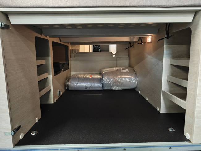 tourne mobil 6.4 Cruise 180CV Automatique - TOUTES SAISONS photo: 9