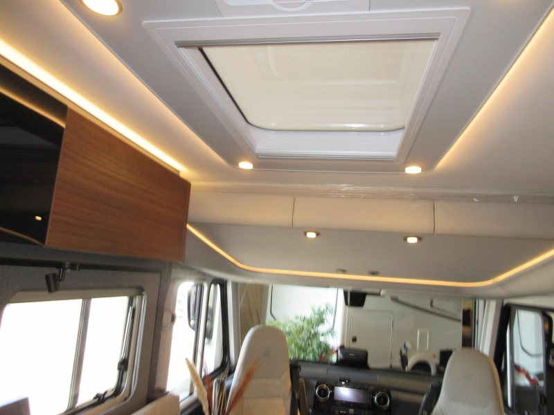 Hymer B-MC I 680 SLC dubbele bodem  foto: 9
