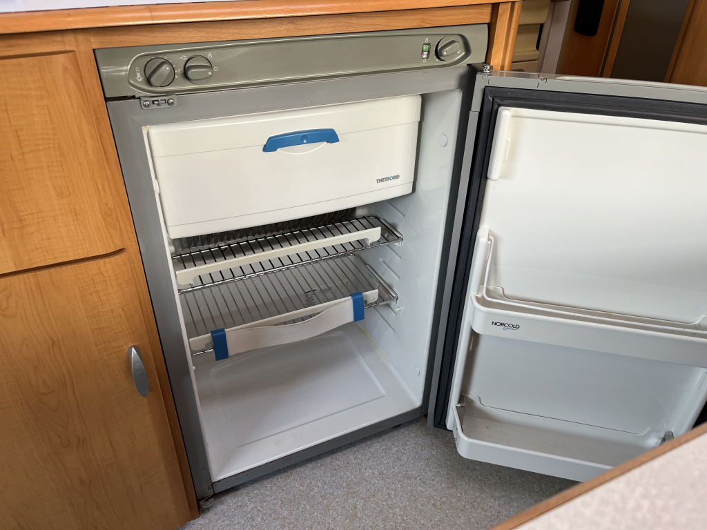 Hymer B575 Mercedes-Benz AUTOMATIQUE 5 personnes photo: 12