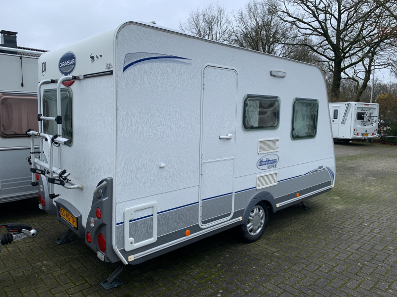 Caravelair Ambiance Style 390 Voortent/Fietsendrager  foto: 1