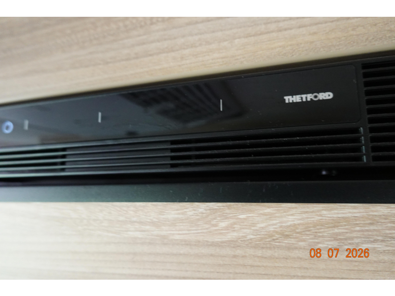 Knaus Platinum Selection 650 MEG Level + 2x aire acondicionado + aire foto: 22