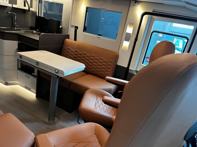 Adria Sonic Supreme 700 DL Automaat 180 PK  foto: 15