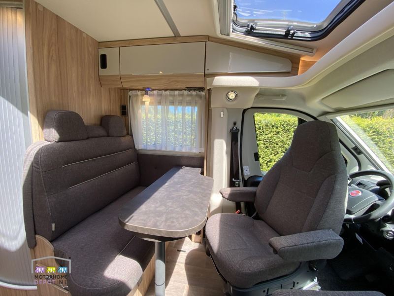 Hymer Exsis-T 374 Crossover 2022 Nieuwstaat  foto: 11