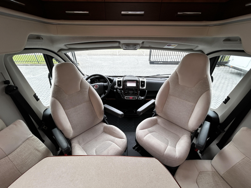 Carthago Chic C-Line I 4.2 Dwarsbed/2015/Euro-5/6.7M  foto: 17