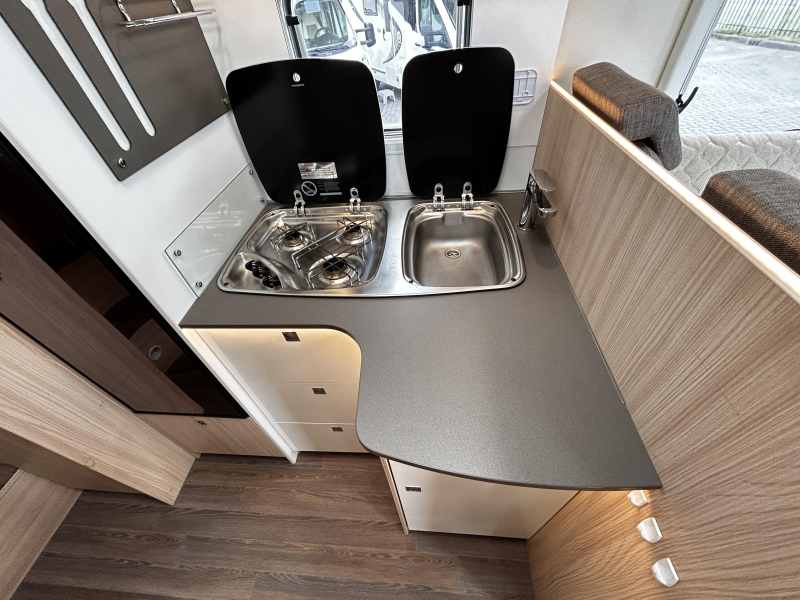 B&uuml;rstner Lyseo Time I 690 G Single beds/Automatic! photo: 18