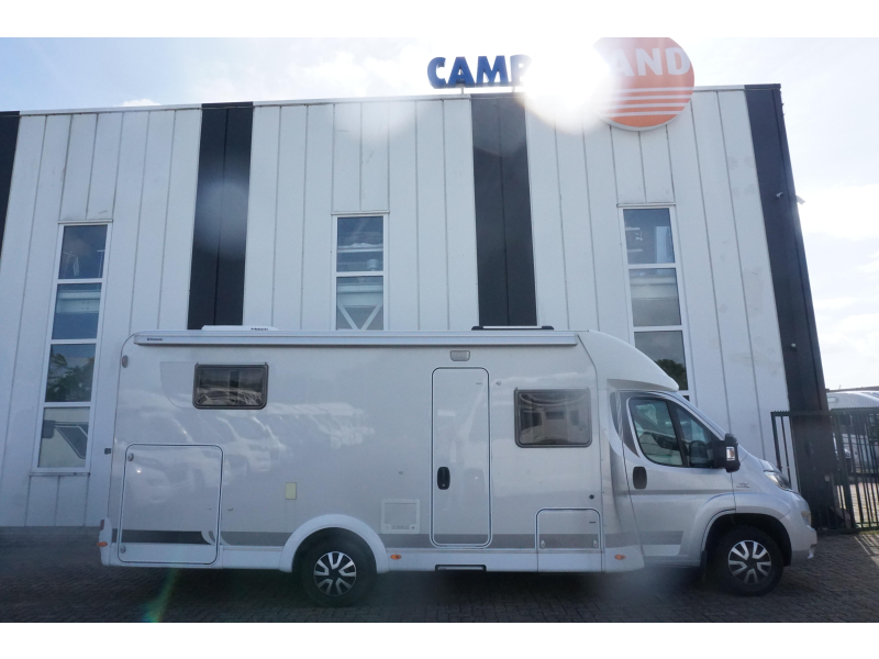 Carado T 67 DAKAIRCO/CAMERA/FIETSENDR  foto: 2