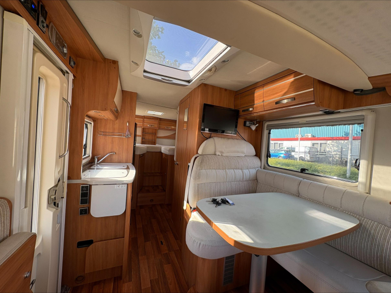 Hymer Exis-i 678 zeer compleet  foto: 5
