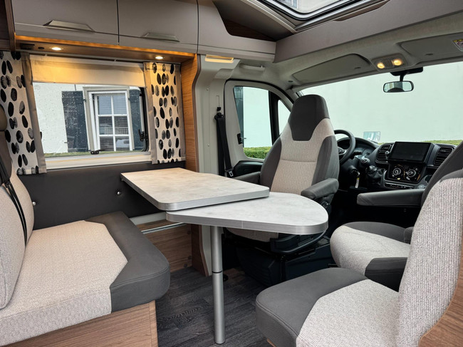 Knaus van ti 650 MEG 2024 Lengte bedden 7.220 KM nieuwstaat foto: 13