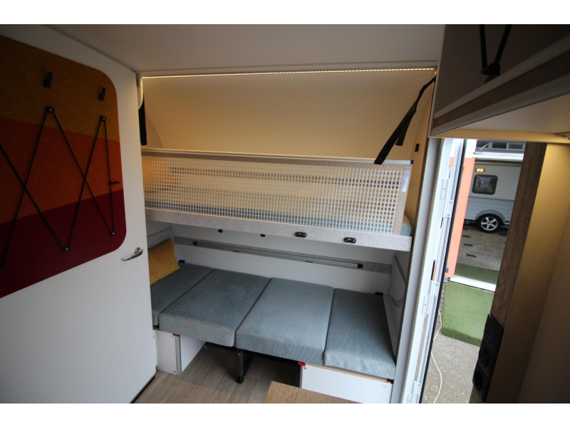 Hobby Beachy 420+ Stapelbed!  foto: 13