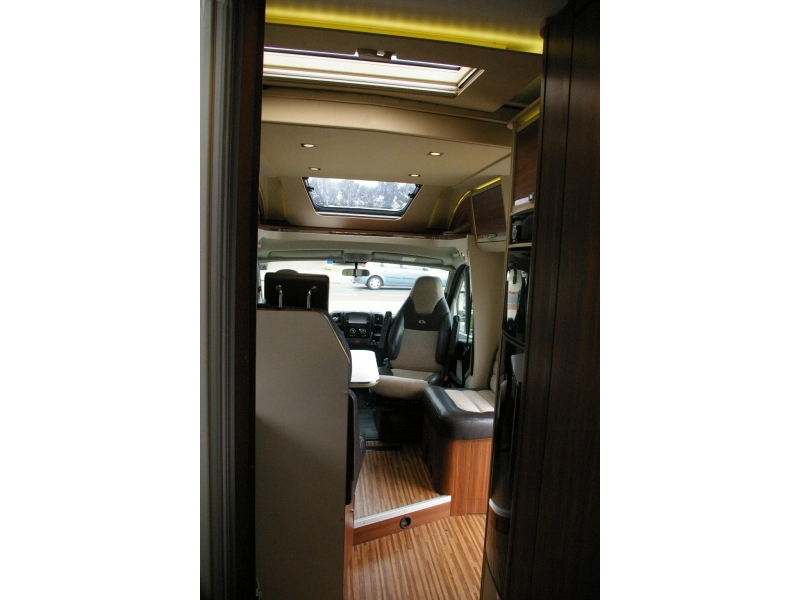 Adria Matrix Plus 670 SL Camas individuales, Cama abatible. foto: 9