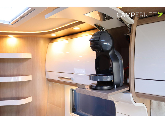 Carthago C-Tourer I 150 QB 170pk Automaat | Zo goed als nieuw | Queensbed | Gescheiden douche | Dubbele bodem | Hefbed | Luxe | LED kopla foto: 14