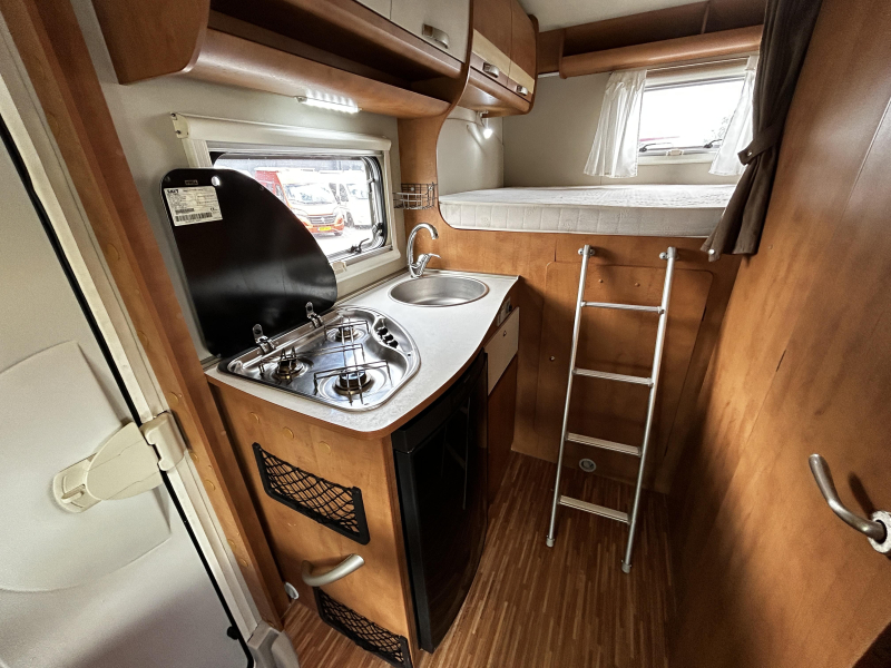 P.L.A. Camper Plasy 63 HP Dwarsbed/Hefbed/2016/6.2M  foto: 12