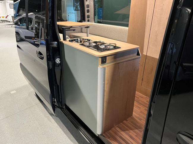 Mercedes-Benz Sprinter 314 Autom&aacute;tico L2H2 Oficina M&oacute;vil/Camper foto: 20