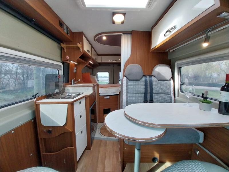 Globecar Roadcamp R met een lengte van 560cm  foto: 1