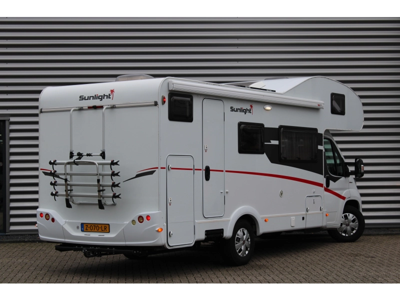Sunlight A72 6-Persoons Fiat 130PK  foto: 2