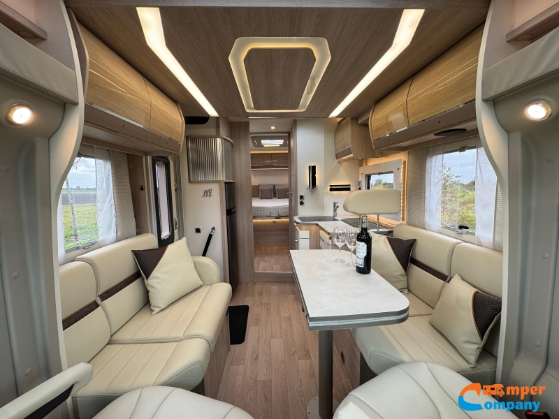 Rapido 696 F Queensbed / Truma E  foto: 12
