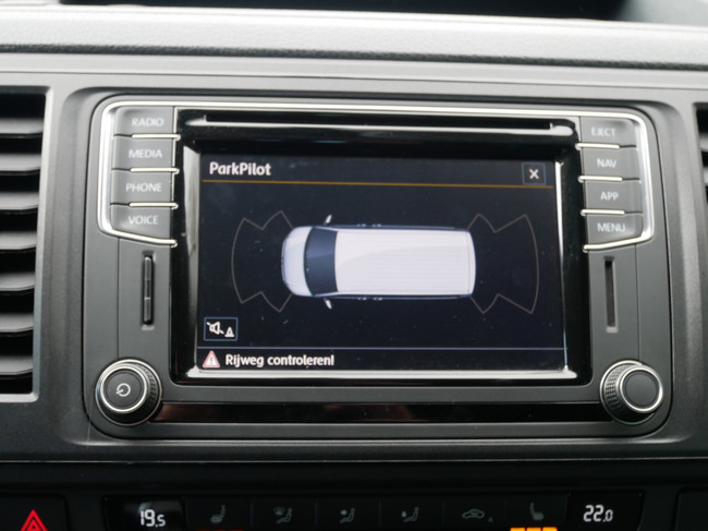 Volkswagen T6 Multivan, DSG Automaat, Buscamper met Easy fit Slaaphefdak!! foto: 18