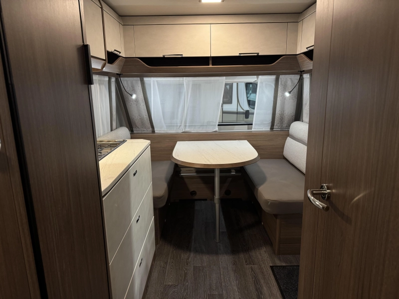 Tabbert Cazadora 495 HE enkele bedden / 2.000kg  foto: 15