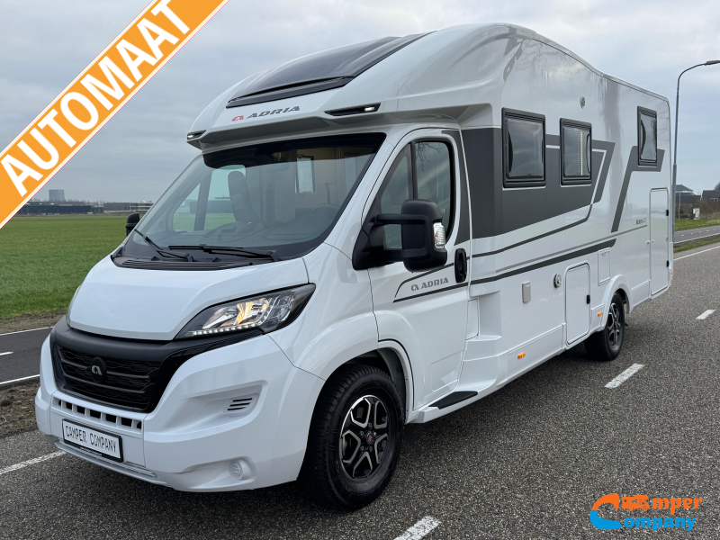 Adria Matrix Plus 670 DL Lengte bedden / Automaat 