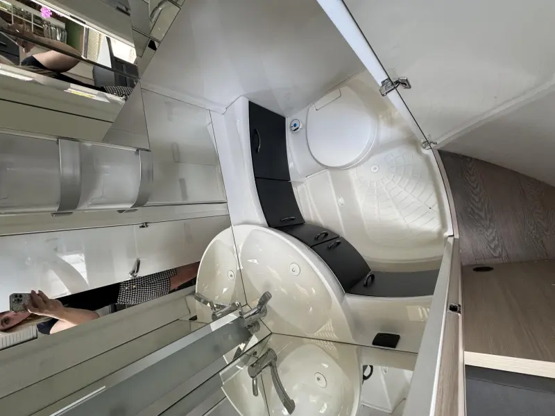 Hobby De Luxe Edition 440 SF  foto: 7