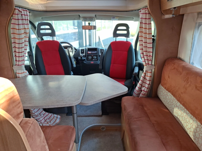 Challenger Genesis 38 autocaravana completa y espaciosa foto: 16