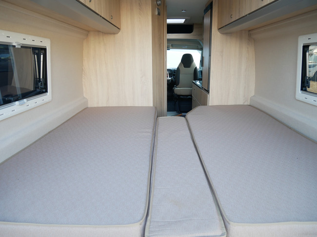 Clever 6.40 Mtr Buscamper, Chasis Maxi, &iexcl;&iexcl;Camas Bajas Longitudinales!! foto: 19