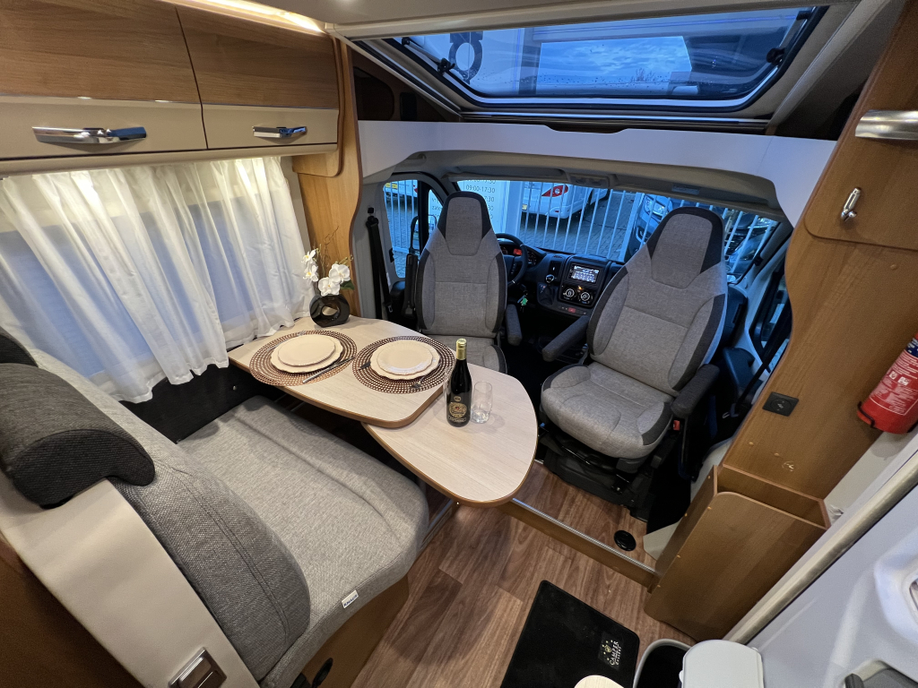 Knaus Van TI 650 MEG EINZELBETTEN 9-GANG AUTOMATIK EURO6 Foto: 1