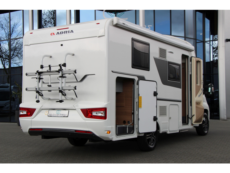 Adria Coral 600 SC Queensbed - Compacto foto: 10