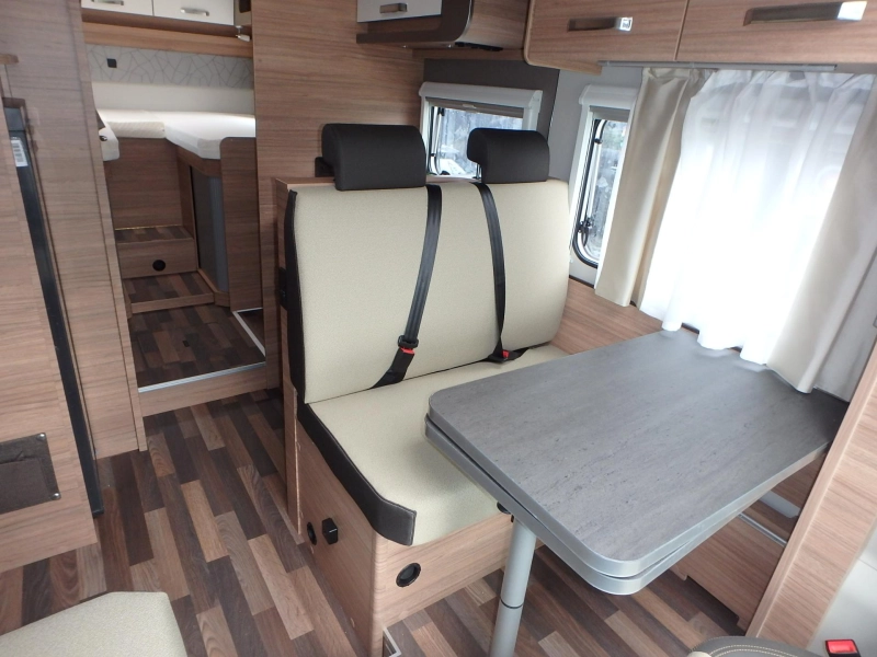 Weinsberg CaraSuite 700 ME foto: 14