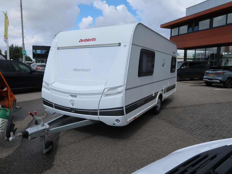 Dethleffs Nomad 470 ER MET VOORTENT ISABELLA  foto: 14