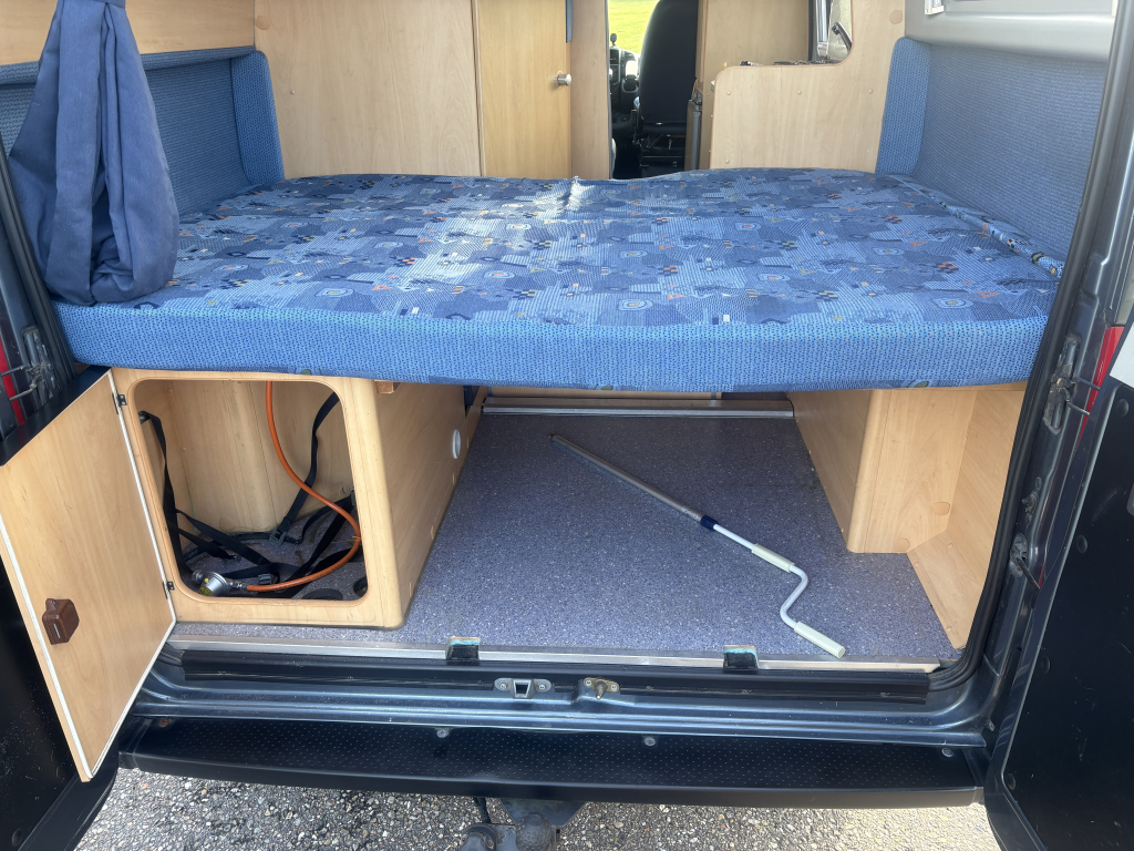 Pössl 2Win Vast bed 2.8 Turbo/128pk/AIRCO foto: 21