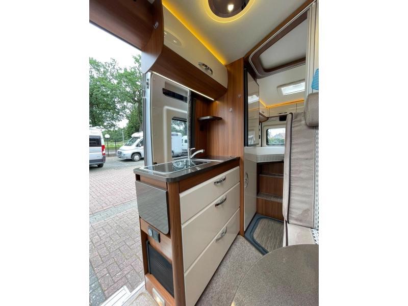 Hobby Vantana 65 Single Beds 49000 km photo: 13