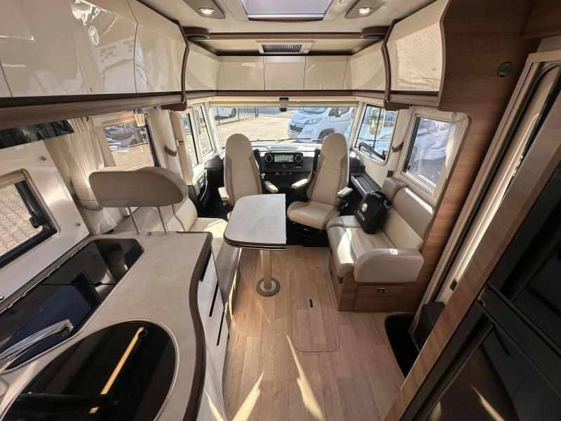 Rapido M 96 Mercedes HPC Lithium TV  foto: 15