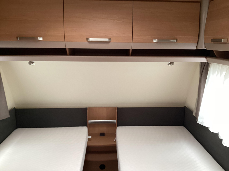 Knaus Sport 460 EU camas individuales foto: 7